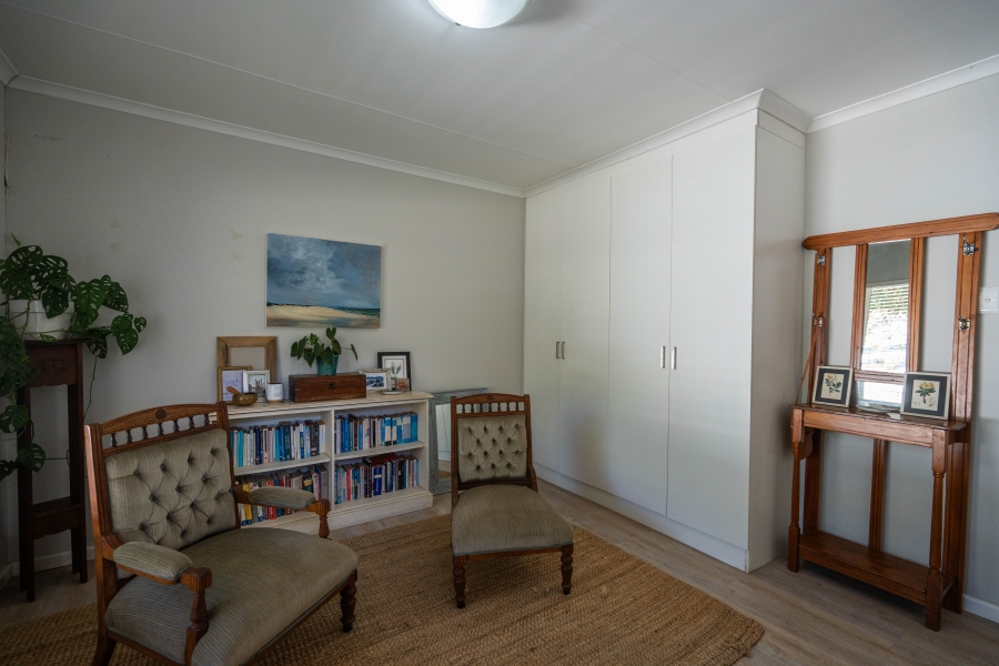5 Bedroom Property for Sale in Kenton On Sea Eastern Cape